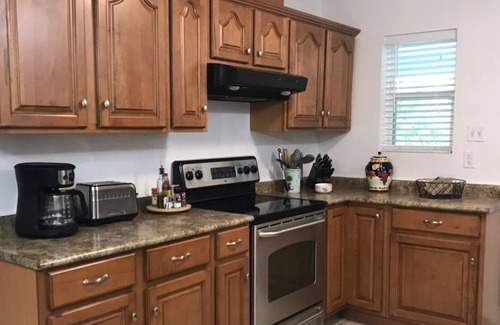 Waveland Cottage | Cozy Cottage - Welcome 5 min from the beach & 10 min to Bay St Louis
