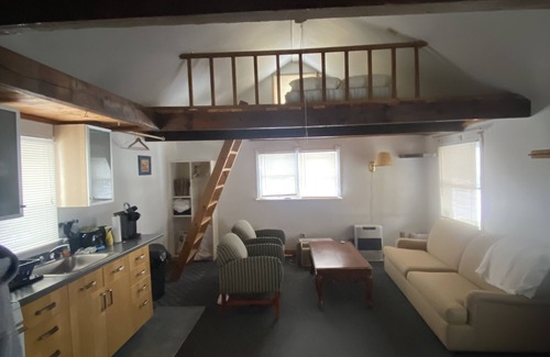 Yulan Cottage | Cozy cottage with beautiful lake views!