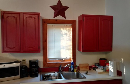 New Carlisle House | Cozy Country Escape - Convenient to New Buffalo, Notre Dame & Amazon data center