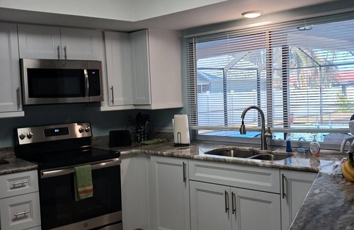 Cape Coral House | Cozy, cute & comfortable across from the river. Come RELAX and renew!