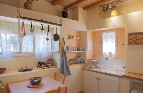Parasporos Cottage | Cozy Cycladic Cottage | Steps From the Beach & Close to Town.