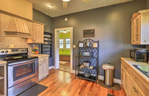 Damascus Cottage | Cozy Damascus Cottage w/Porch & Trail Access!