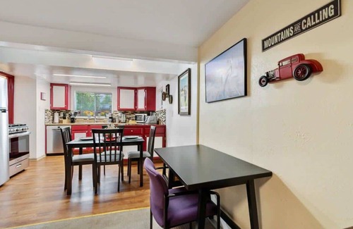 Berkley Apartment | Cozy Denver Apartment | Walk to Regis University