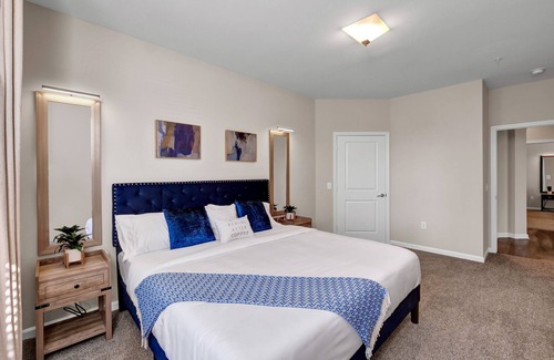 Lyndon Apartment | Cozy Derby City Retreat!