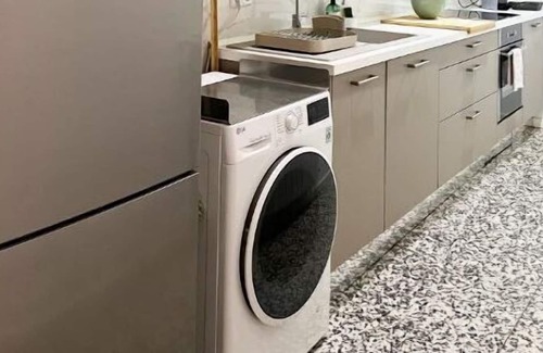 Ciudad Jardin Apartment | Cozy Design Apartment Close to Bernabeu and IFEMA 4