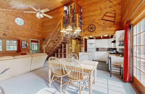 Jeffersonville House | Cozy dog-friendly house w/mountain & pond views, trails, firepit, bbq, patio