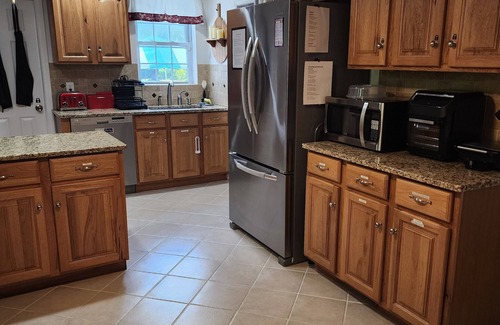 Northford House | Cozy dog friendly updated house in quiet village adjacent to park