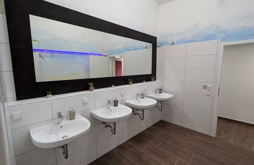 Dahlhaus House | Cozy double room with balcony & WiFi - perfect for short trips to Cologne