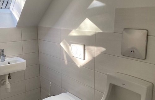 Dahlhaus House | Cozy double room with balcony & WiFi - perfect for short trips to Cologne