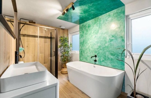 Dover House | Cozy Dover House with 4 Bedrooms