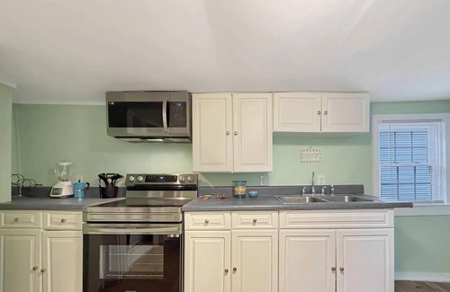 Edenton House | Cozy Downtown Edenton-Walk to Shops & Waterfront!