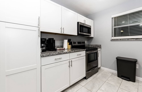 Eustis House | Cozy Downtown Eustis Home minutes from Mt Dorah!