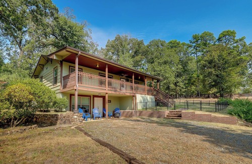 Avinger House | Cozy East Texas Retreat Near Lake O’ the Pines!