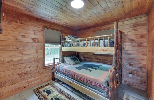Ellicottville Cabin | Cozy Ellicottville Cabin w/Water Views - Near Ski