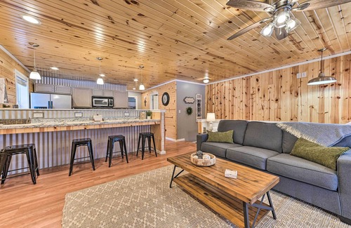 Mancelona Cabin | Cozy Elmira Cabin ~ 23 Mi to Boyne Mountain Resort