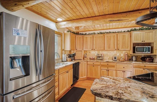 Estes Park Cabin | Cozy Estes Park Cabin w/Stunning Mountain Views!