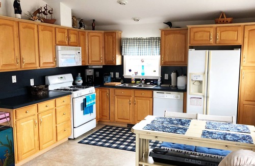 Ocean Pines Cottage | Cozy, family friendly cottage, 2 BR, 1 Bath, 10m to Ocean City, pool & clubhouse