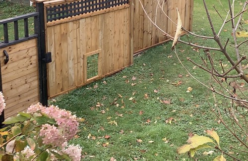 North River House | Cozy family home. Min to downtown, beaches, golf, and trails!