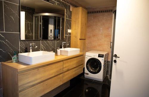 Deurne House | Cozy family home near LottoArena Antwerpen