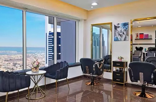 Trade Center Apartment | Cozy Family Hotel Suite in Dubai marina