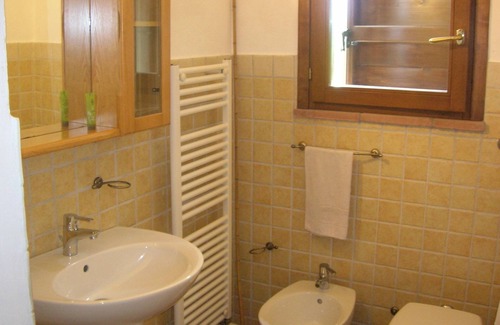 Castellina Marittima House | Cozy farmhouse with hills and sea view