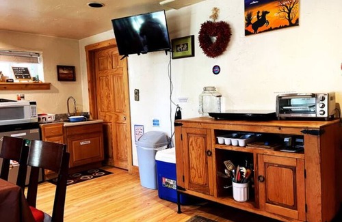 Coal Creek Cabin | Cozy Fireplace, gorgeous view, ski country