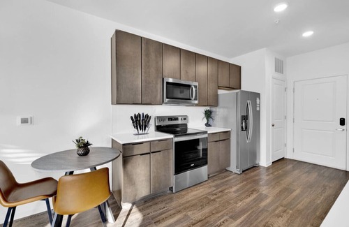 Avondale Apartment | Cozy Flat w/Pool, Gym, & Stunning City Views