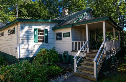 Boothbay Harbor Condo | Cozy Forest Cottage + 2 Porches | No Hidden Fees