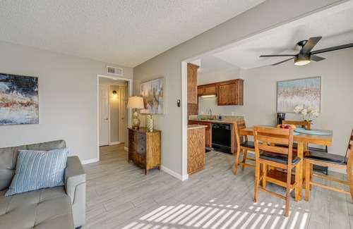 Fresno Condo | Cozy Fresno Condo w/Balcony & Pool Access