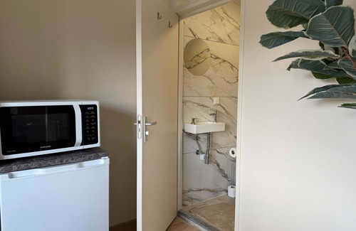 Stratum Apartment | Cozy & Fully Equipped Studio in Eindhoven 03
