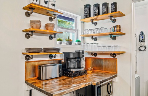 Jupiter Cabin | Cozy, Gated, Hot Tub & Sauna, Playroom, Bar, Fenced-in Yard.