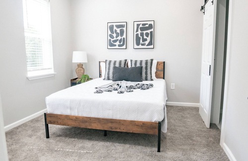 Waller House | Cozy Getaway in Waller, TX: Perfect for Families & Travelers