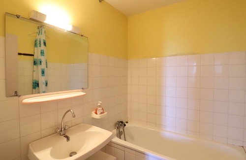 Lorcieres Cottage | Cozy gîte for 4 in Lorcières with TV and pets allowed