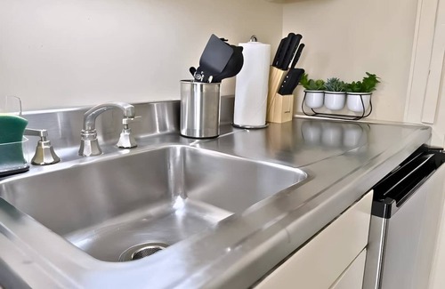 Gold Coast Apartment | Cozy Gold Coast Studio Stay
