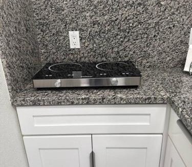 Spring Valley House | Cozy Guest House West Las Vegas