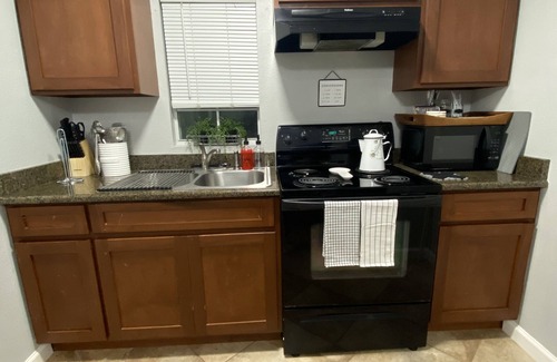 North San Antonio - SAT House | Cozy guest house with pool