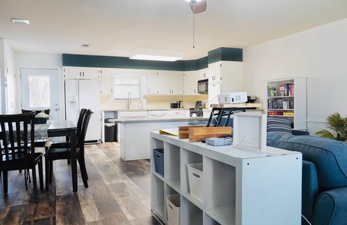 Kamay Other | Cozy Guesthouse Retreat with Private Yard and Pool, Horse & Pet Friendly