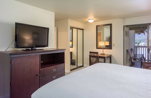 Rosario Hotel | Cozy Harborside Stay | Secluded Orcas Island Getaway- Harborside 2350