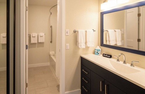 Rosario Hotel | Cozy Harborside Stay | Secluded Orcas Island Getaway- Harborside 2453