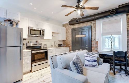 Historic District - North Apartment | Cozy & Historic 1790 Guest House Steps to River St, Food, and Entertainment!