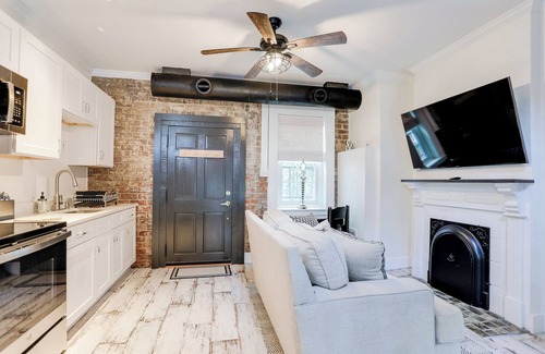 Historic District - North Apartment | Cozy & Historic 1790 Guest House Steps to River St, Food, and Entertainment!