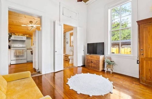 Midtown House | Cozy historic bungalow near the city's best downtown attractions