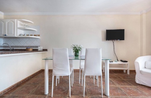 Playa San Juan Apartment | Cozy Holiday Apartment “Apartamento Carla 2C” in Playa San Juan with Sea View