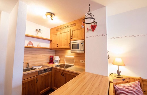 Untergrainau Apartment | Cozy holiday apartment "Enzian" in the beautiful Zugspitz village Grainau