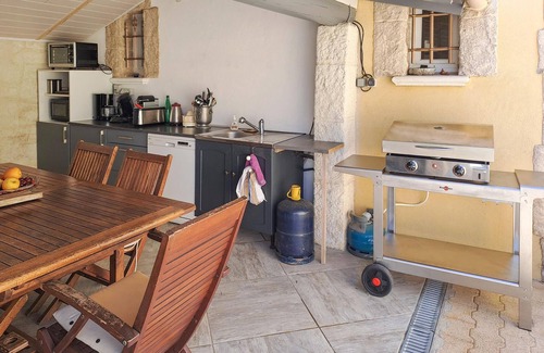 Jonquieres-Saint-Vincent House | Cozy home in Jonquière saint Vincen