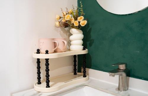 Downtown Ho Chi Minh City Apartment | Cozy Home D1 - Bui Vien street & Ben Thanh martket