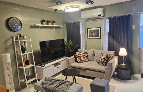 Clark Apartment | Cozy Home Deca Clark