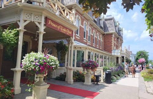 Historic Old Town House | Cozy Home in Niagara-on-the-Lake