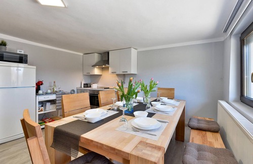 Sveti Juraj na Bregu House | Cozy home in Dragoslavec with kitchen