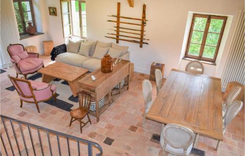 Saint-Cyr-en-Arthies House | Cozy Home In Saint-Cyr-En-Arthies